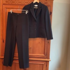 Jones New York Womens office suit
